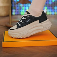 Korean Style Premium Women's Sneakers - Black- Rating (4.3 ⭐⭐⭐⭐⭐)